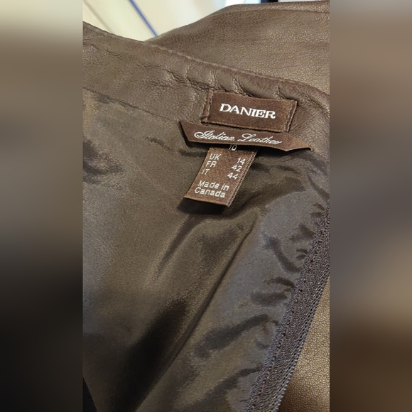 Classic Danier dark brown italian leather pencil skirt US 10 - Picture 3 of 3